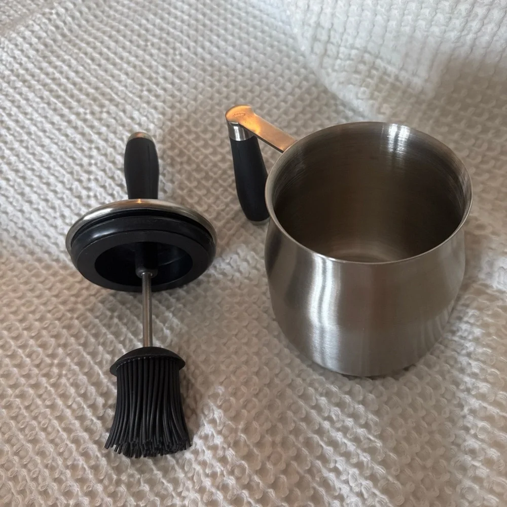 Williams Sonoma Basting Pot Stainless Steel with Removable Attached Brush